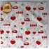 Kép 7/8 - Újraszalvéta fehér alapon piros „LOVE” kutyás mintával, 30×30 cm – Mimóza Műhely